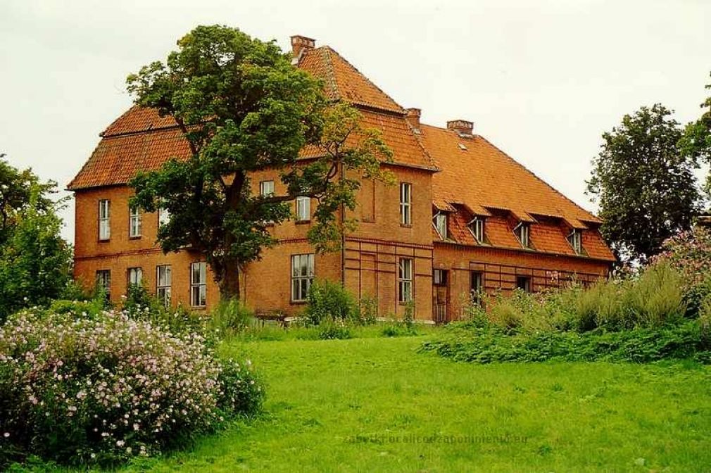 Dwór w Gubławkach widok od strony zat. Kraga